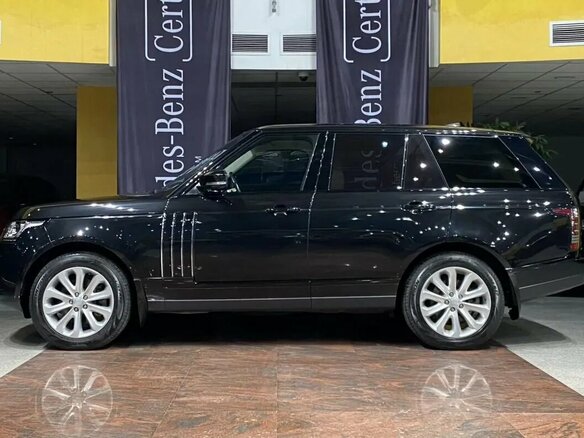 2017 Land Rover Range Rover IV, чёрный, 4390000 рублей - вид 1