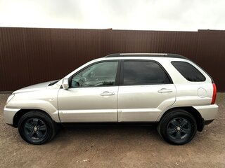 2009 Kia Sportage II Рестайлинг, серебристый, 900000 рублей, вид 4