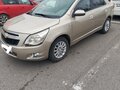 2014 Chevrolet Cobalt II, бежевый, 650000 рублей - вид 1