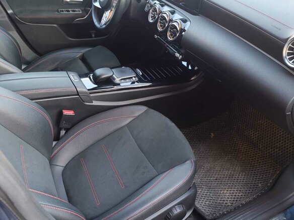 2022 Mercedes-Benz CLA 200 II (C118, X118), синий, 3390000 рублей - вид 6