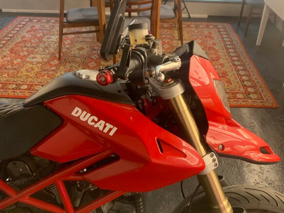 2008 Ducati Hypermotard, красный, 350000 рублей - вид 3