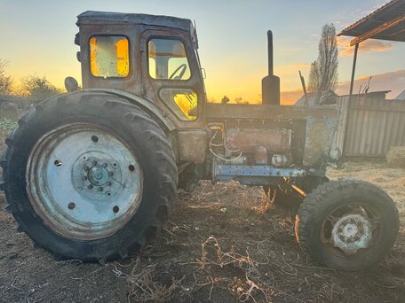 1986 ЛТЗ Т-40АМ, 350000 рублей, вид 1