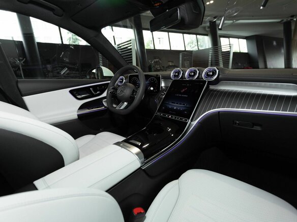 2025 Mercedes-Benz GLC 300 II (X254), белый - вид 11