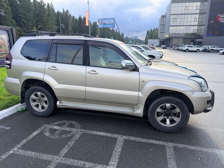 2007 Toyota Land Cruiser Prado 120 Series, золотистый, 1900000 рублей, вид 2