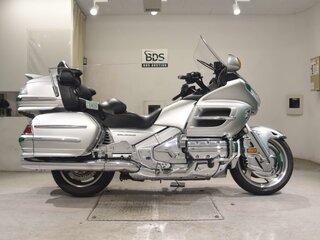 2006 Honda GL 1800 Gold Wing, серебристый, 768000 рублей, вид 2
