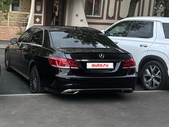 2015 Mercedes-Benz E-Класс 200 IV (W212, S212, C207) Рестайлинг, чёрный, 2050000 рублей - вид 4