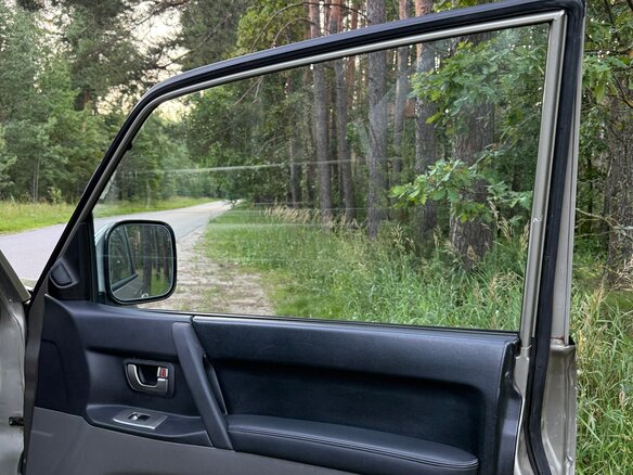 2003 Mitsubishi Pajero III Рестайлинг, золотистый, 750000 рублей - вид 12