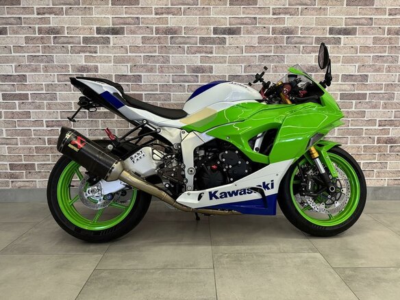 2024 Kawasaki ZX-6 Ninja, белый, 1295000 рублей