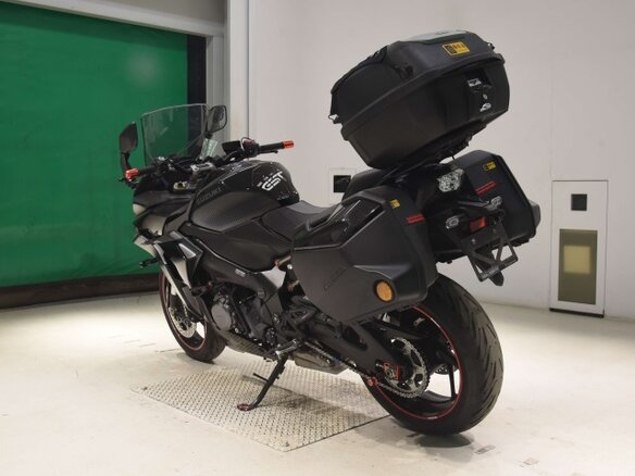 2022 Suzuki GSX-S 1000 GT, чёрный, 1128000 рублей - вид 5