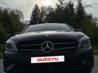 2013 Mercedes-Benz A-Класс 200 III (W176), чёрный, 1550000 рублей, вид 1
