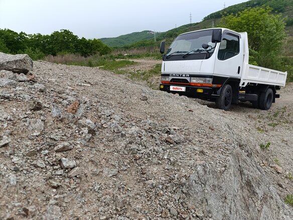 1994 Fuso (Mitsubishi) Canter, белый, 1650000 рублей - вид 1