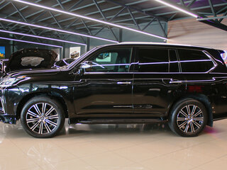 2019 Lexus LX 570 III Рестайлинг 2, чёрный, 8800000 рублей, вид 2
