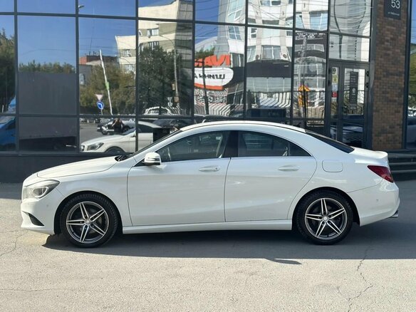 2013 Mercedes-Benz CLA 200 I (C117, X117), белый, 1280000 рублей - вид 2