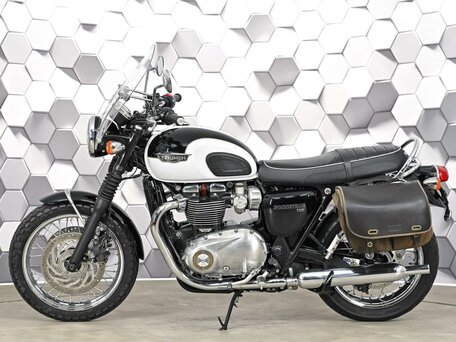 2016 Triumph Bonneville T120, белый, 927000 рублей, вид 4