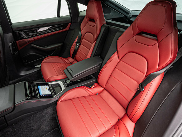 2026 Porsche Panamera 4 III, чёрный, 20499000 рублей - вид 15