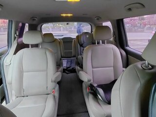 2017 Kia Carnival III, жёлтый, 2400000 рублей, вид 5