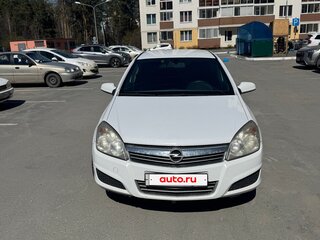 2008 Opel Astra H Рестайлинг, белый, 250000 рублей, вид 1