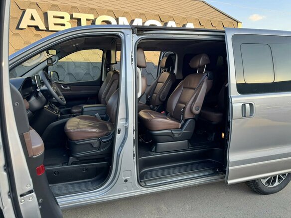 2019 Hyundai Grand Starex I Рестайлинг 2, серый, 3250000 рублей - вид 8
