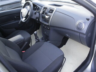 2017 Renault Logan II, бежевый, 785000 рублей, вид 5