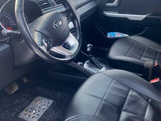 2014 Kia Rio 6-speed III, серебристый, 1000000 рублей, вид 5