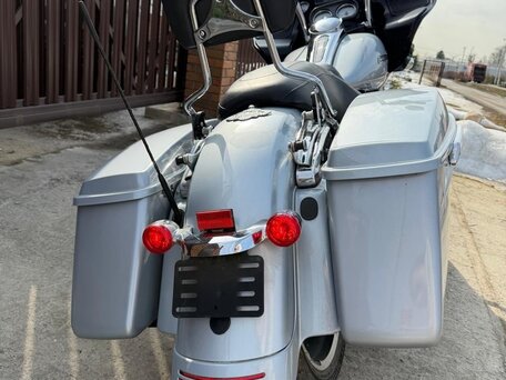 2022 Harley-Davidson Road Glide, серебристый, 2100000 рублей, вид 5