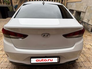 2018 Hyundai Sonata VII (LF) Рестайлинг, белый, 1450000 рублей, вид 5