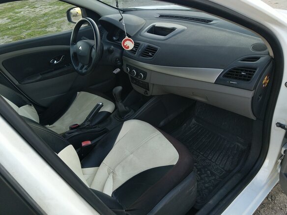 2012 Renault Fluence I, белый, 550000 рублей - вид 8