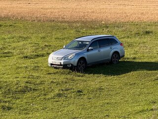 2012 Subaru Outback IV, серебристый, 1570000 рублей, вид 4