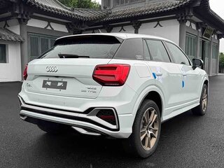 2023 Audi Q2 L 35 TFSI I Рестайлинг, белый, 1650000 рублей, вид 4