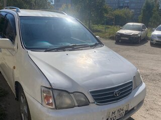 1998 Toyota Gaia, белый, 250000 рублей, вид 3
