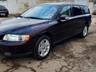 2006 Volvo V70 II Рестайлинг, пурпурный, 900000 рублей, вид 1