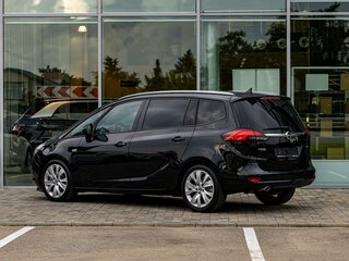 2016 Opel Zafira C, чёрный, 1295000 рублей, вид 4