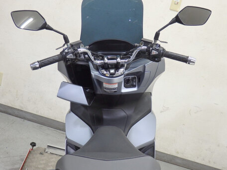 2021 Honda PCX 125, серебристый, 293000 рублей, вид 4