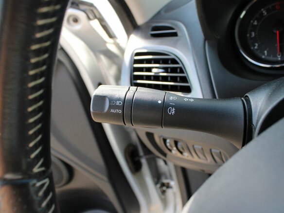 2013 Renault Fluence I, серебристый - вид 12