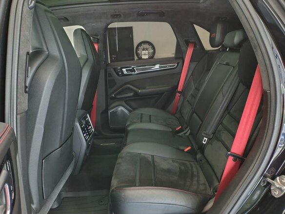 2021 Porsche Cayenne GTS III, чёрный - вид 22