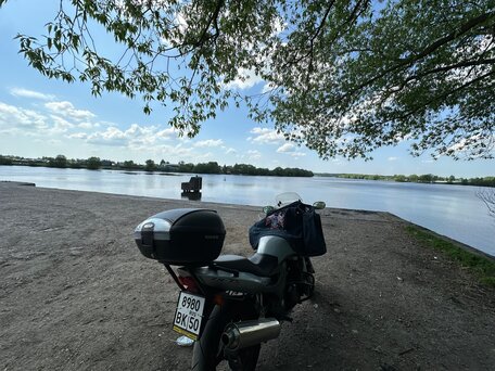 2004 Kawasaki ZR-7, серебристый, 350000 рублей, вид 1
