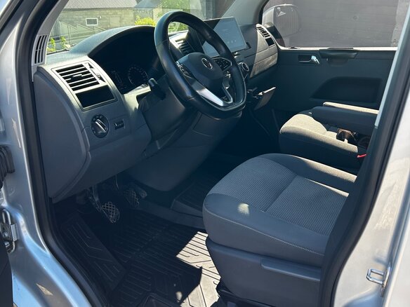 2011 Volkswagen Caravelle T5 Рестайлинг, серебристый, 2390000 рублей - вид 7