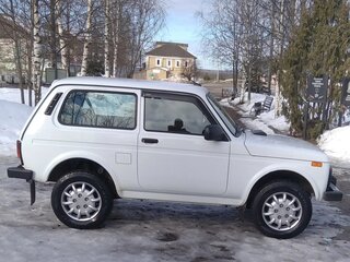 2023 Lada (ВАЗ) Niva Legend I, белый, 800000 рублей, вид 2