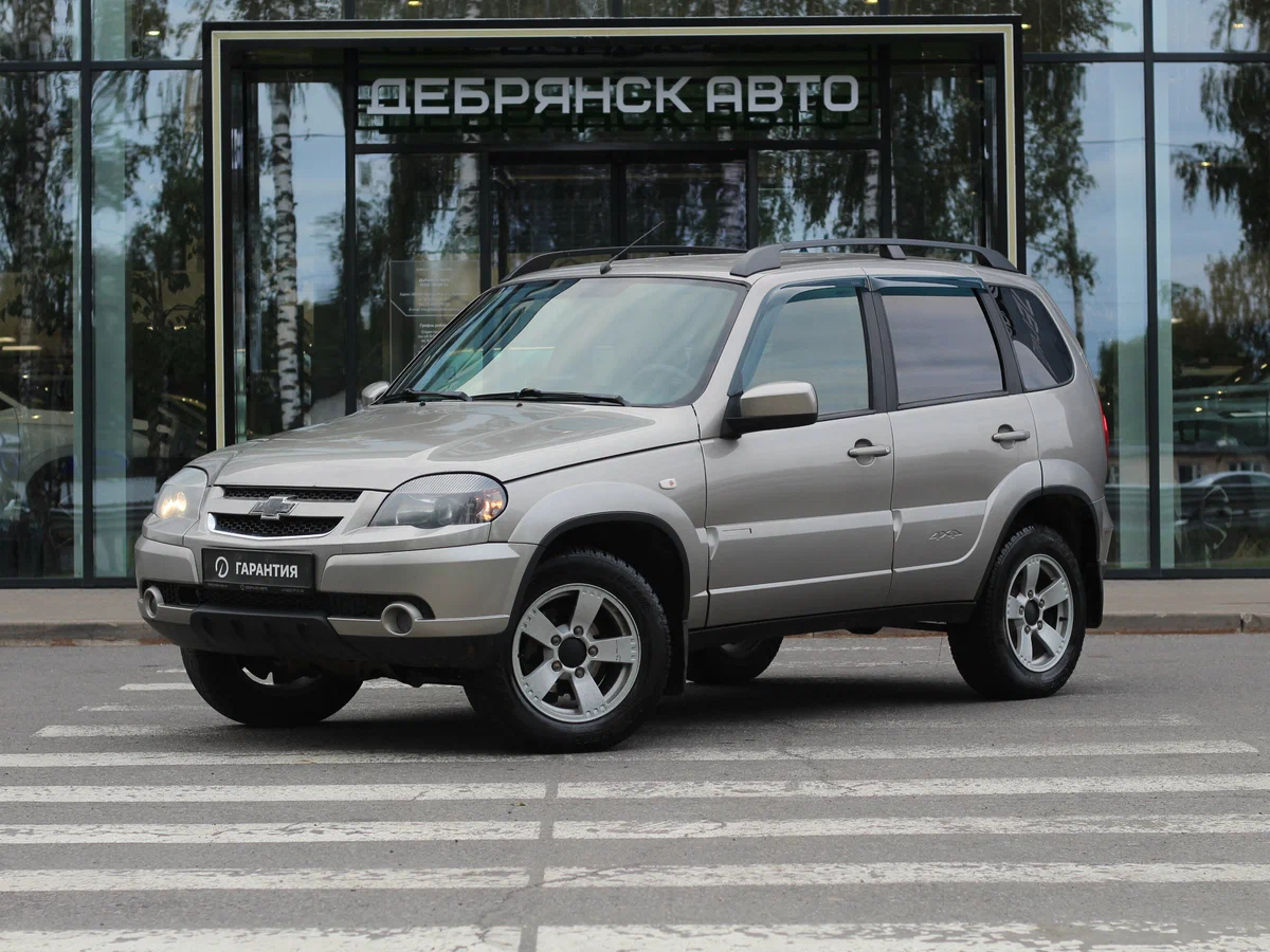 Открыть фотографии: Chevrolet Niva I Рестайлинг