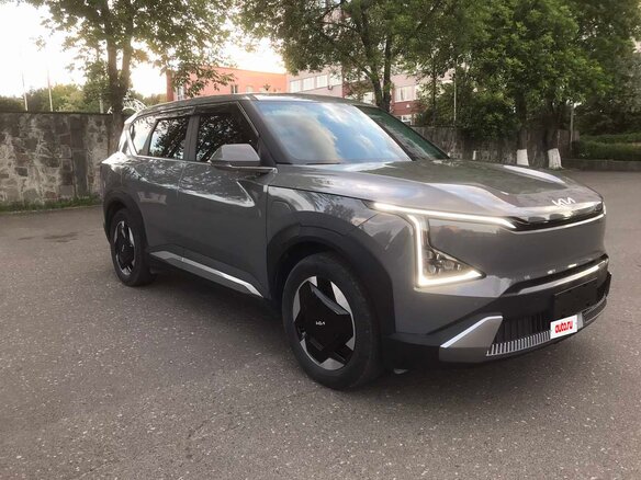 2025 Kia EV5 64.2 kWh, серый, 3000000 рублей - вид 9