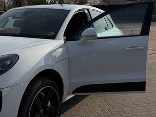 2020 Porsche Macan Turbo I Рестайлинг, белый, 6000000 рублей, вид 4