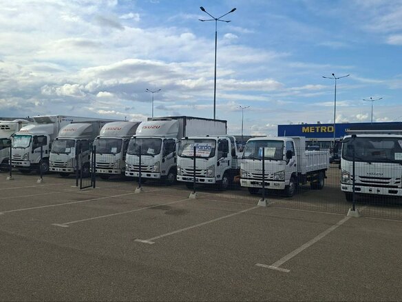 2026 Isuzu Elf (N-series), золотистый - вид 32