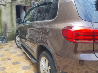 2013 Volkswagen Tiguan I Рестайлинг, коричневый, 1499000 рублей, вид 4