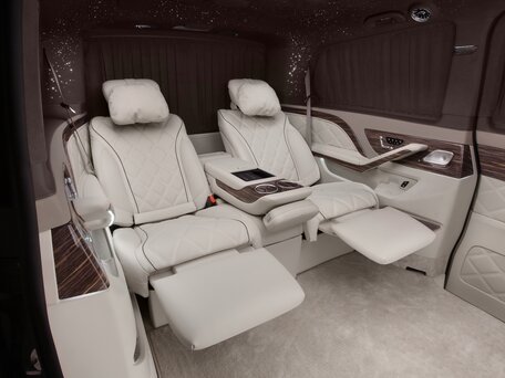 2026 Mercedes-Benz V-Класс Long 300 d длинный III (W447) Рестайлинг 2, чёрный, 32800000 рублей, вид 2