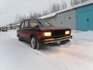 1996 Lada (ВАЗ) 2105, пурпурный, 135000 рублей, вид 2