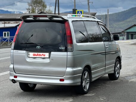 2001 Toyota LiteAce, серебристый, 720000 рублей, вид 1