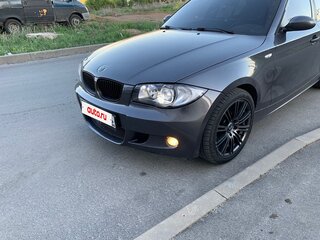2005 BMW 1 серии 118i I (E81/E82/E87/E88), серый, 950000 рублей, вид 2