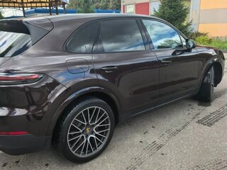 2020 Porsche Cayenne III, коричневый, 6800000 рублей, вид 4