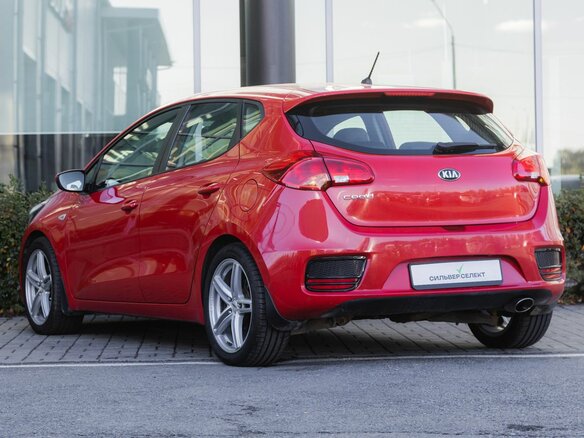 2015 Kia Ceed II Рестайлинг, красный, 1149000 рублей - вид 5