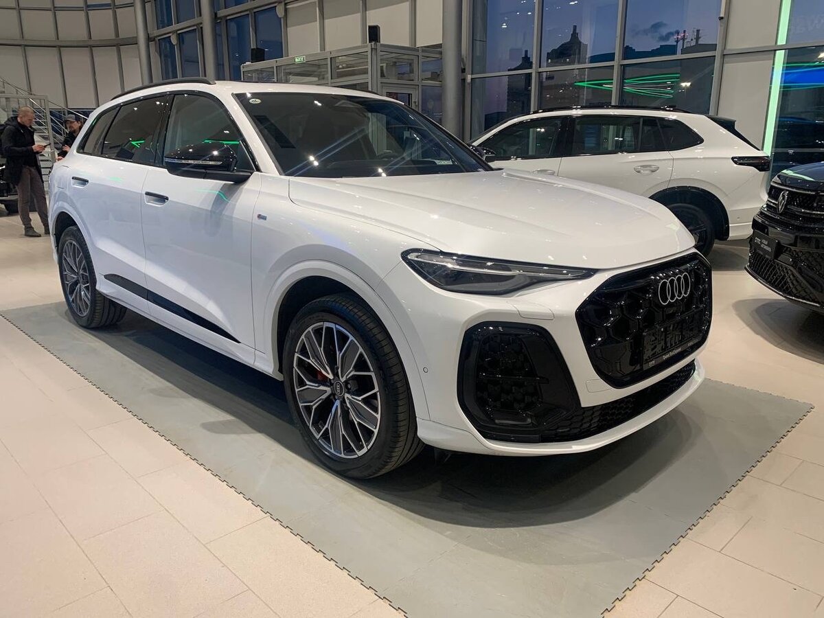Открыть фотографии: Audi Q5 III (GU)